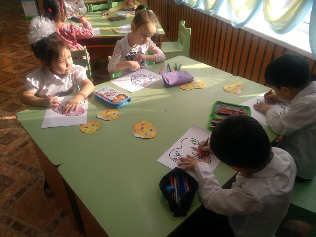 "Өзін-өзі тану: Махаббат пен Шығармашылық педагогикасы" онкүндігі аясында. "Балаға жүрек жылуы" ҰОҚ